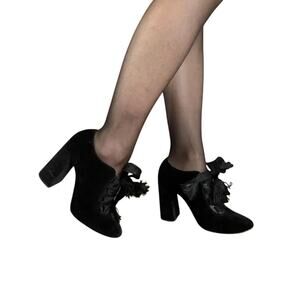 GORGEOUS NINE WEST Stellamaro Black Velvet Chunky Heel Booties Sz 7 Witchy Vamp